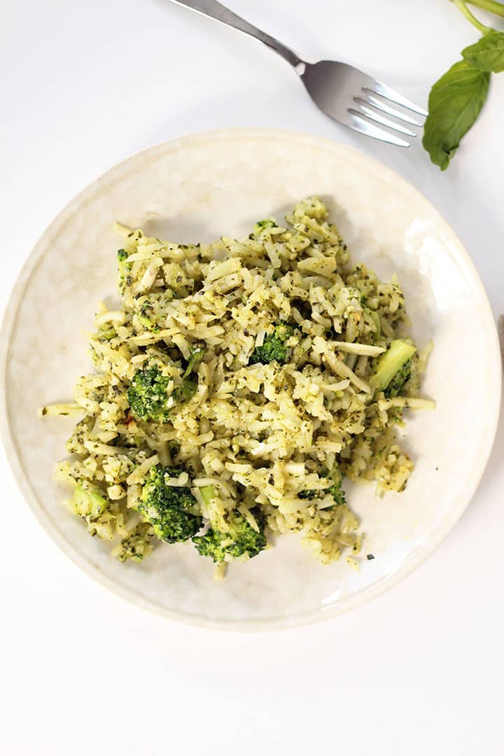 Pesto Turnip and Broccoli Rice with Poached Egg - Inspiralized